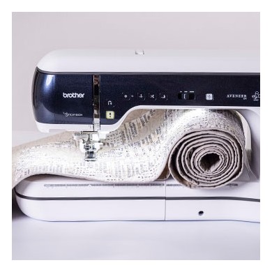 Macchina per cucire e ricamare Brother Aveneer EV1