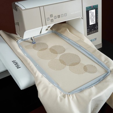 Pfaff Creative Elevate 680 Macchina per cucire e ricamare