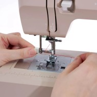 Singer Heavy Duty 4523 - Next Evolution Beige Macchina per cucire meccanica con piedino tagliacuci