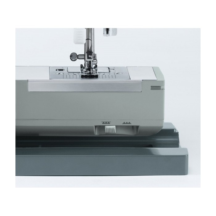 Singer Heavy Duty Sewing Machine 4411