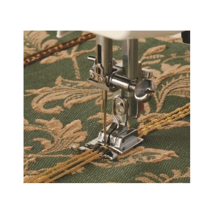 Piedino per cordoncini tre scanalature