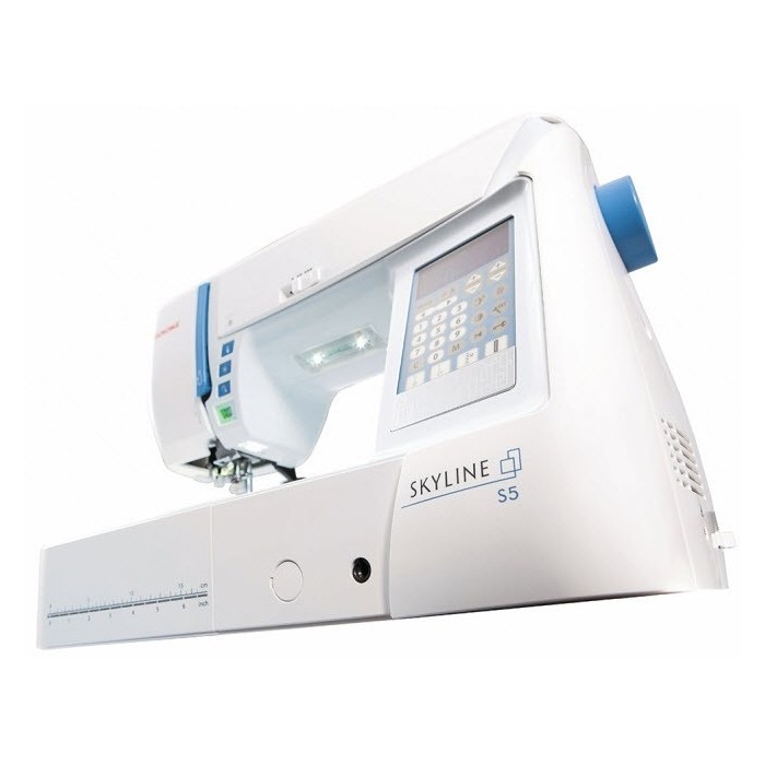 Janome Skyline S5 
