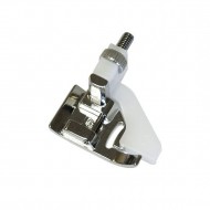 Adjustable concealed hem foot