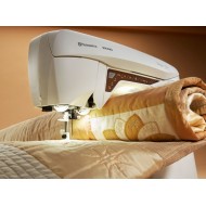 Grande surface de couture - Husqvarna Viking Designer Topaz 40
