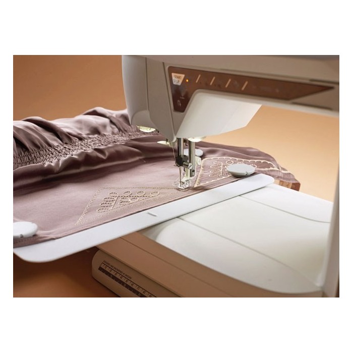 Basic Placement - Husqvarna Viking Designer Topaz 40