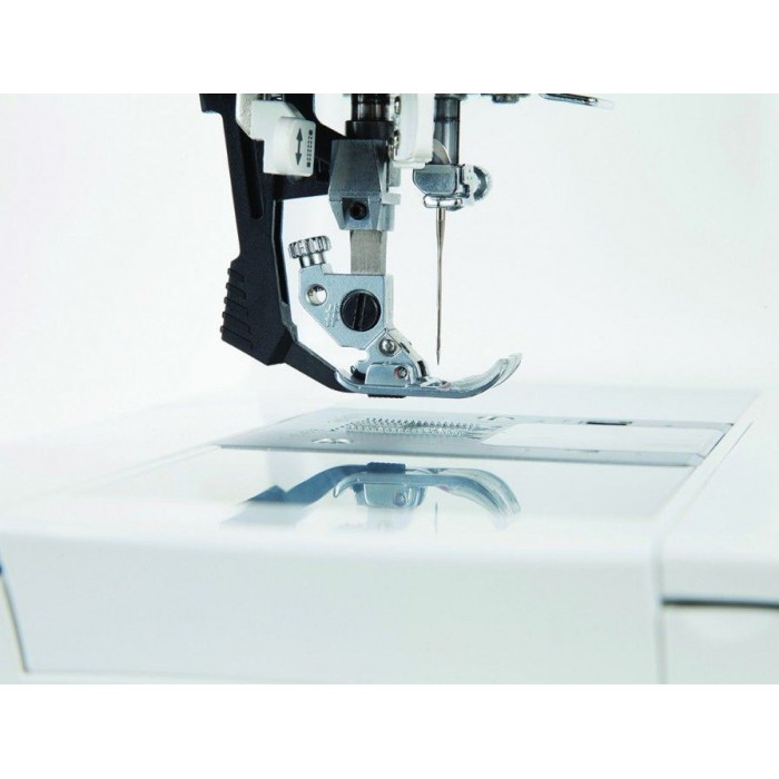 Machine à coudre Siner Featherweight C240