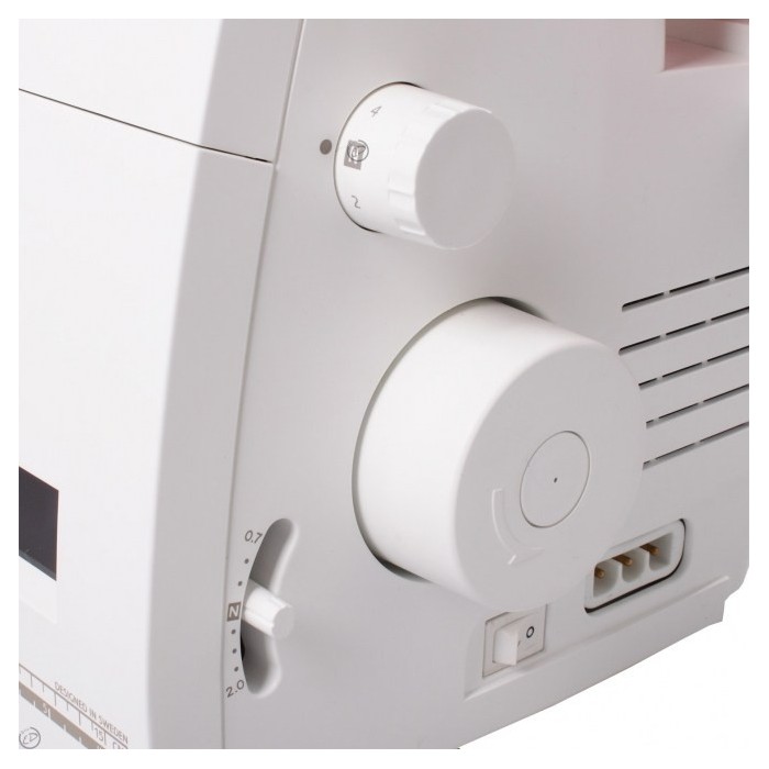 Huskylock S15 Overlock - 5 YEAR WARRANTY - Safa Exclusive