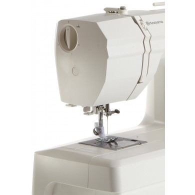 Emerald 116 Sewing Machine + GIVEAWAYS