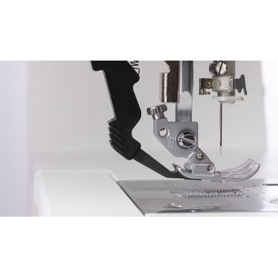 Pfaff Machine à coudre électronique Ambition 620