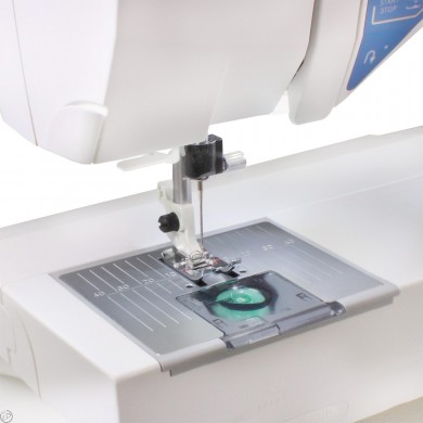 Husqvarna Viking Sapphire 930 Electronic Sewing Machine
