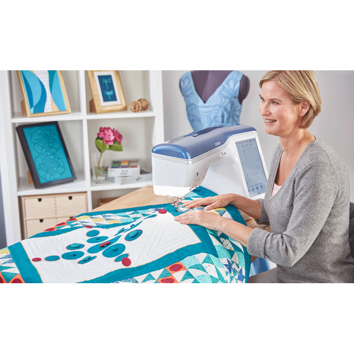 Macchina per cucire e ricamare Brother Innov-is Stellaire XJ1 Disney