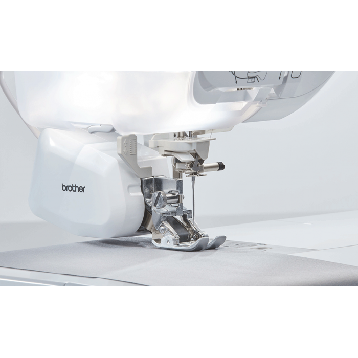 Macchina per cucire e ricamare Brother Innov-is Stellaire XJ1 Disney