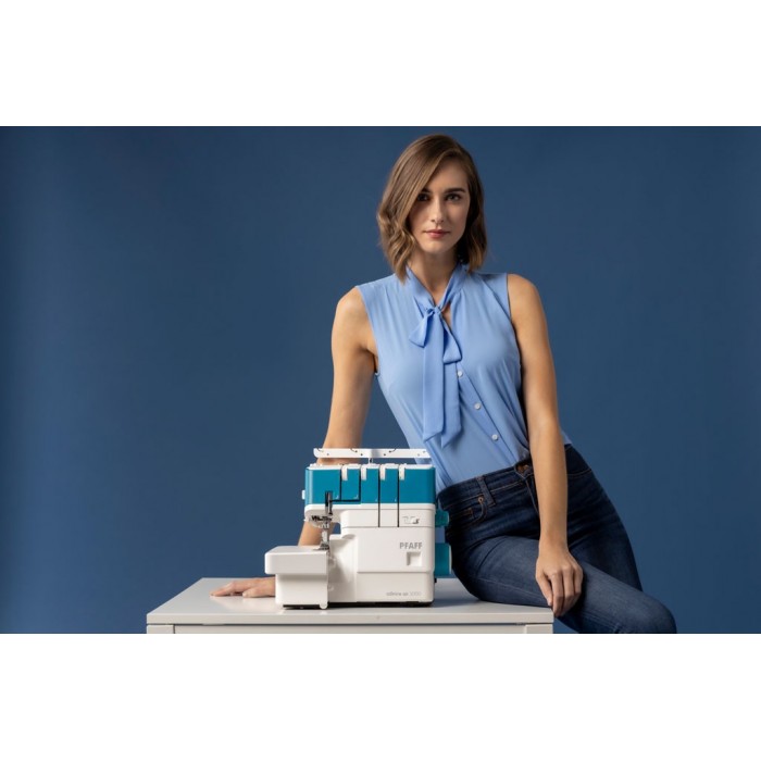 Pfaff Admire AIR 5000 Air Threading Overlock