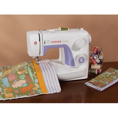 Singer Simple 3232 Sewing Machine + Overlock Foot