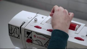 Infilare la Singer 6335